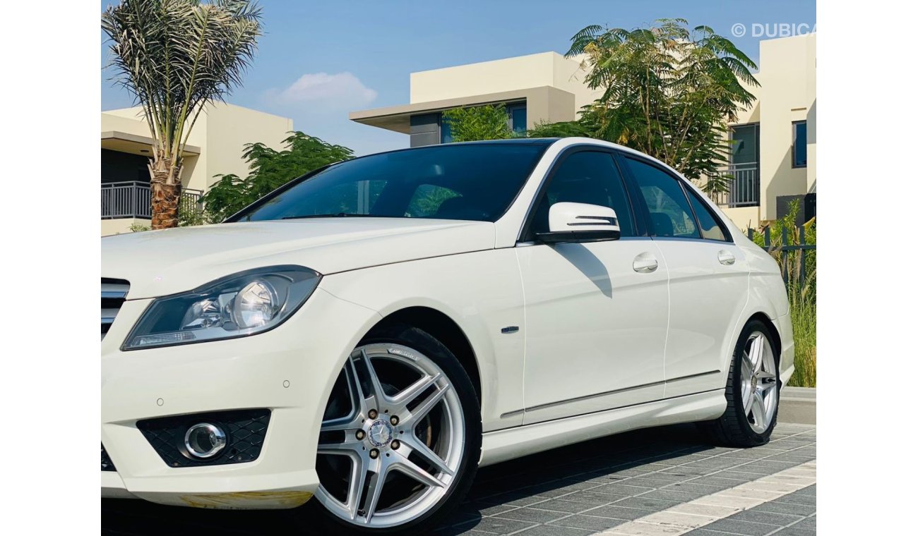 مرسيدس بنز C 200 Mercedes- Benz C200 || GCC || V4 || Very Well Maintained