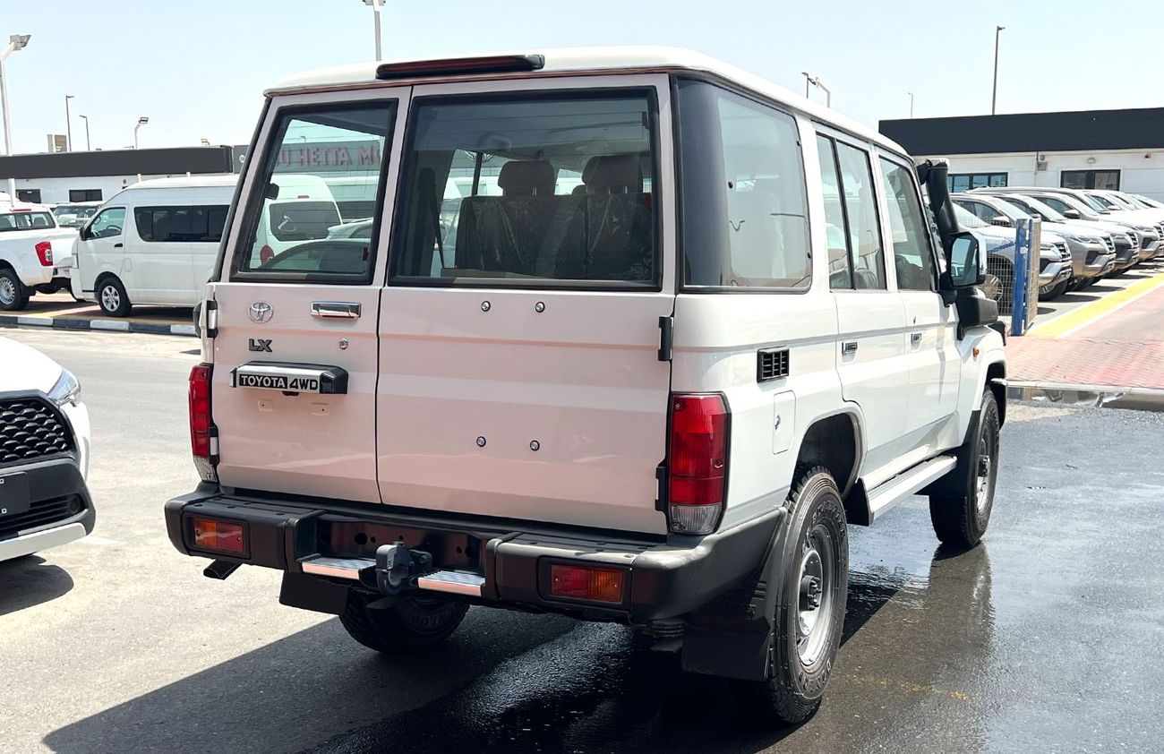 Toyota Land Cruiser LX 4WD GCC Specification