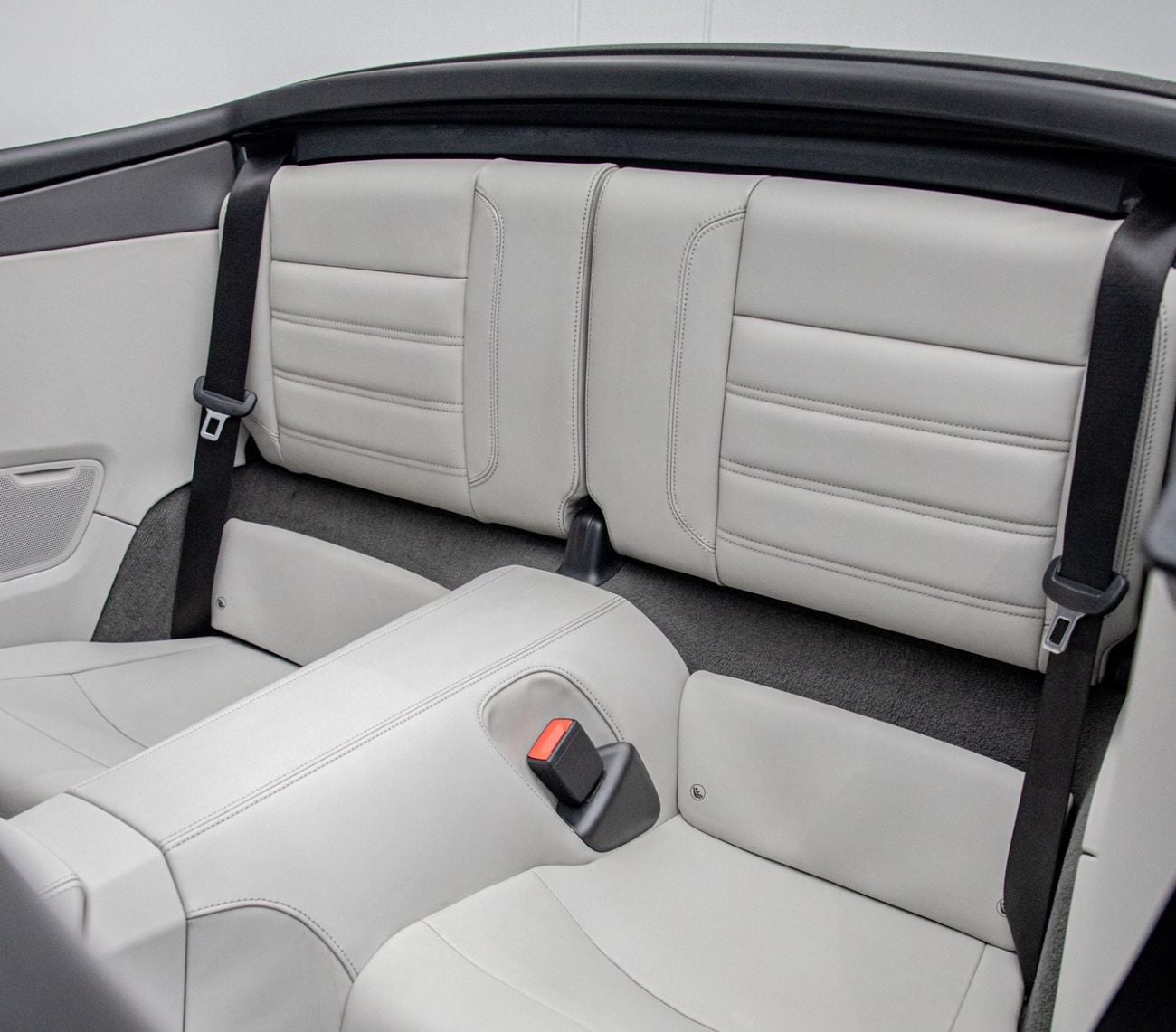 بورش 911 Turbo 3.8L (580 HP) Convertible