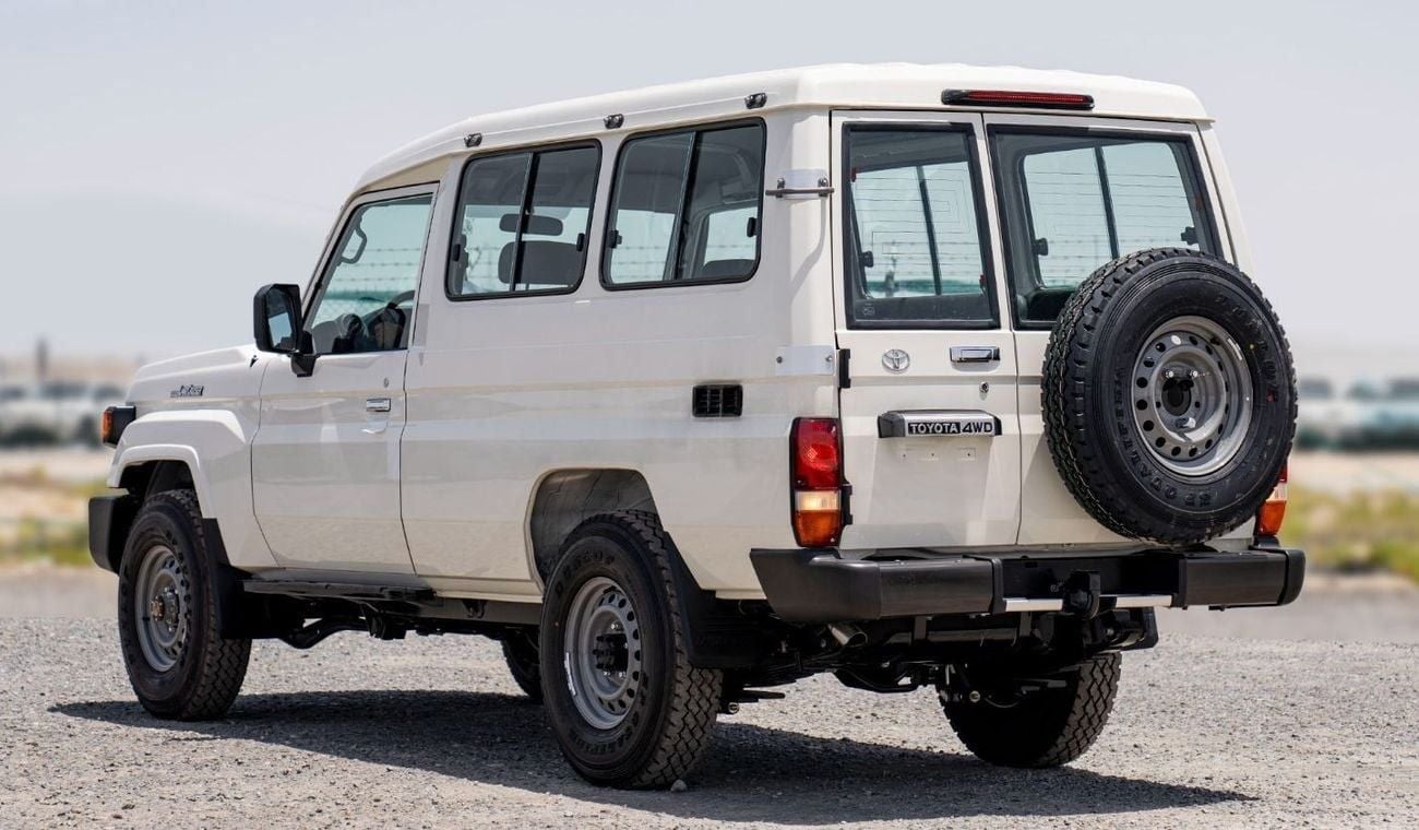 تويوتا لاند كروزر 70 LC 78 HARDTOP 2.8L AT