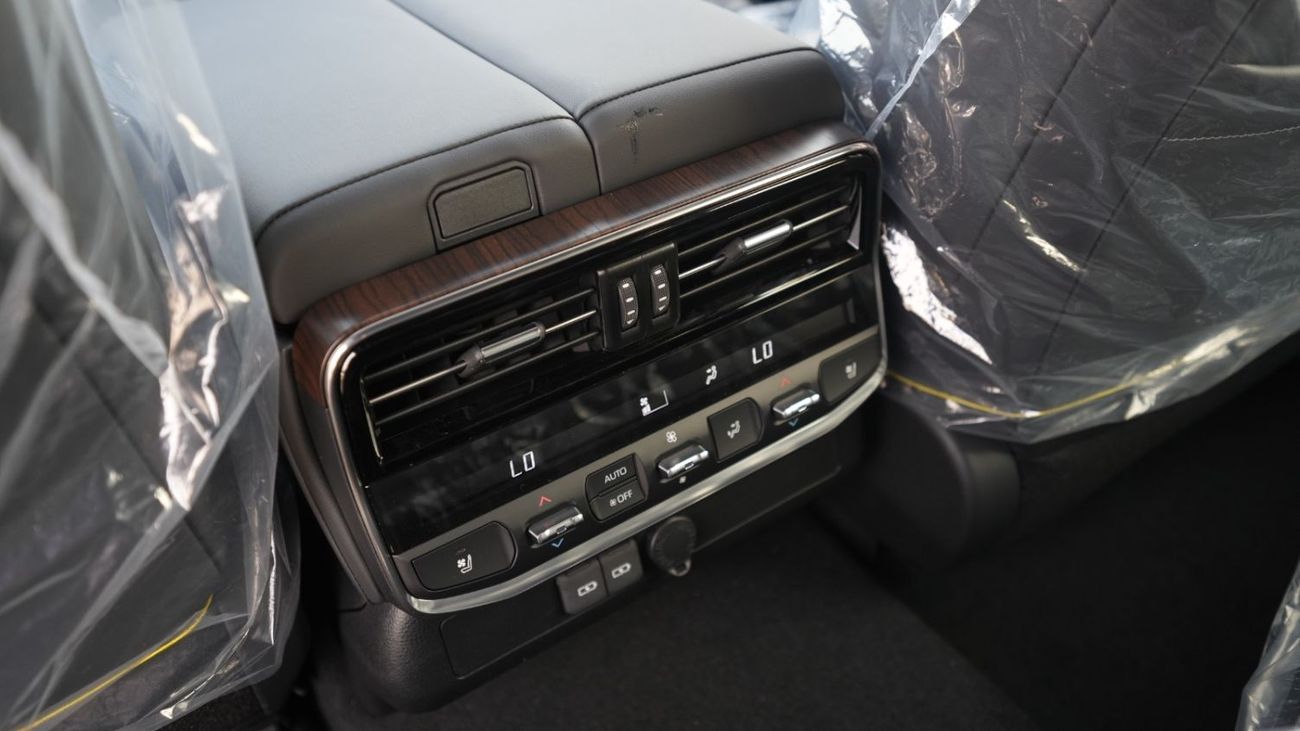 Toyota Land Cruiser VX 3.5L