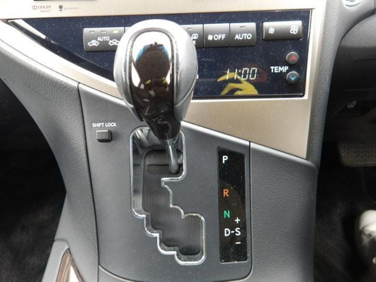 Lexus RX 270 2.7L V4 PETROL / DVD CAMERA / PUSH START / PWR WITH LEATHER SEATS / 2015