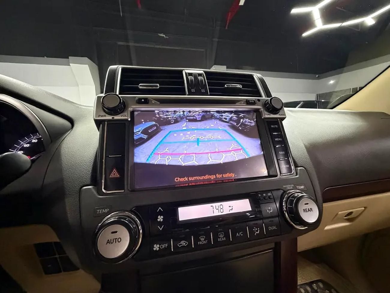 تويوتا برادو VXR 4.0L 4WD