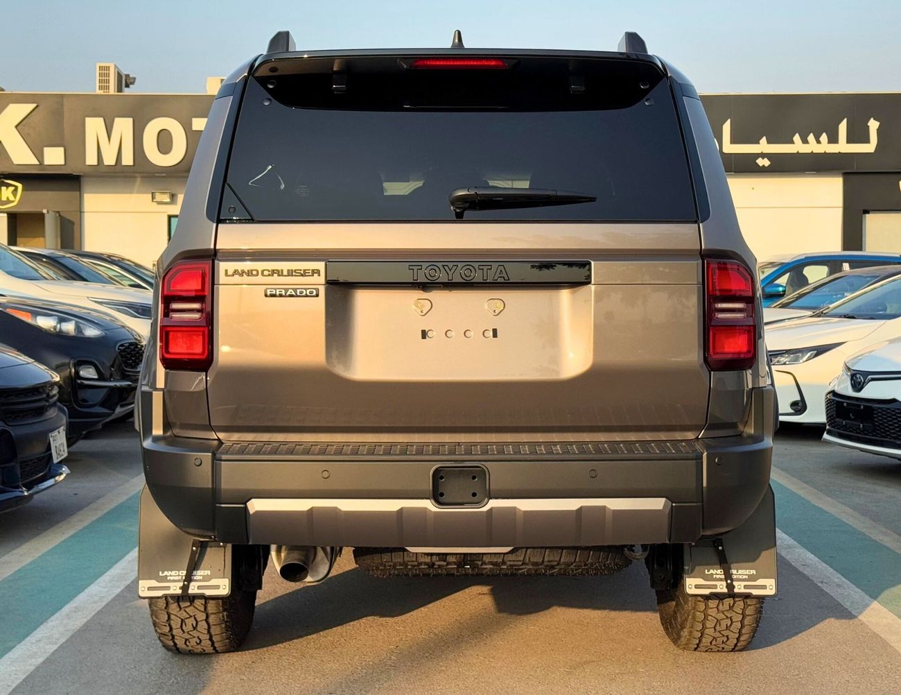 تويوتا برادو FIRST EDITION /  2.4L V4 PETROL / PWR WITH LEATHER SEATS / 360* WITH RADAR (CODE # 69022)