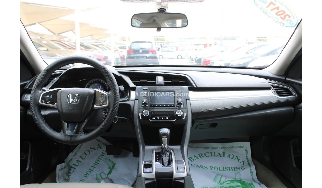 Honda Civic DX ACCIDENTS FREE - ORIGINAL PAINT - GCC - PERFECT CONDITION INSIDE OUT