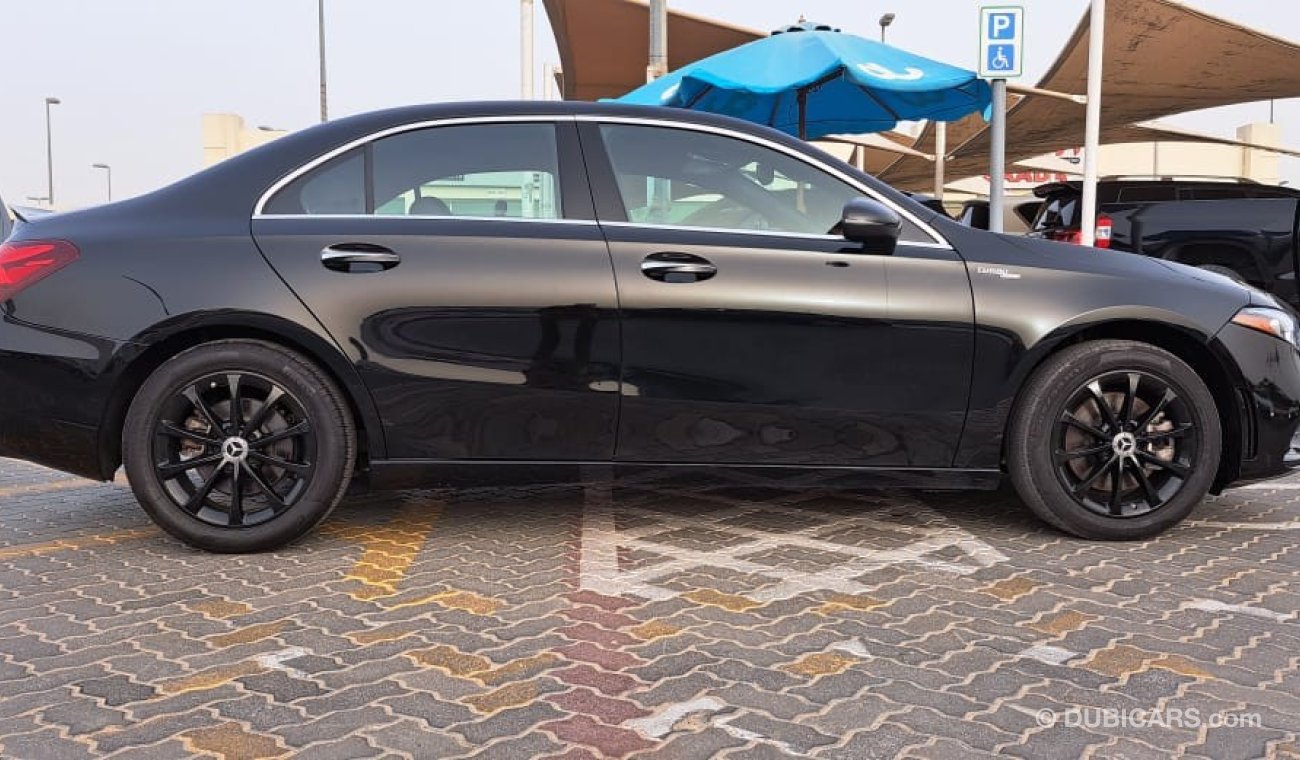 مرسيدس بنز A 220 Mercedes A220