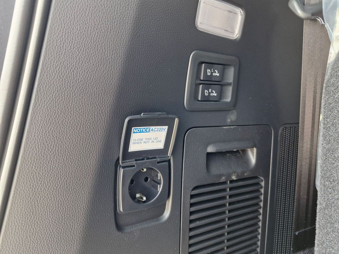 Toyota Land Cruiser 2025 TOYOTA VXR-Z 3.3L DIESEL ROOF LIGHT SOFT CLOSE DR, BRAND NEW 0KM