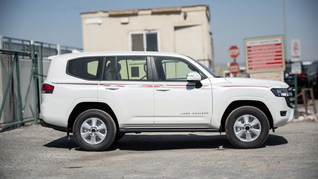New Toyota Land Cruiser TOYOTA LANDCRUISER 3.5 GXR STANDARD 2025 for ...