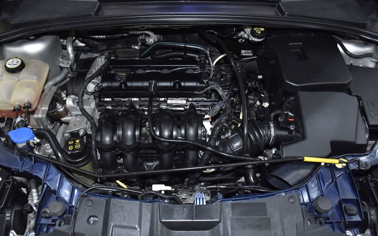 فورد فوكاس EXCELLENT DEAL for our Ford Focus ( 2015 Model ) in Silver Color GCC Specs