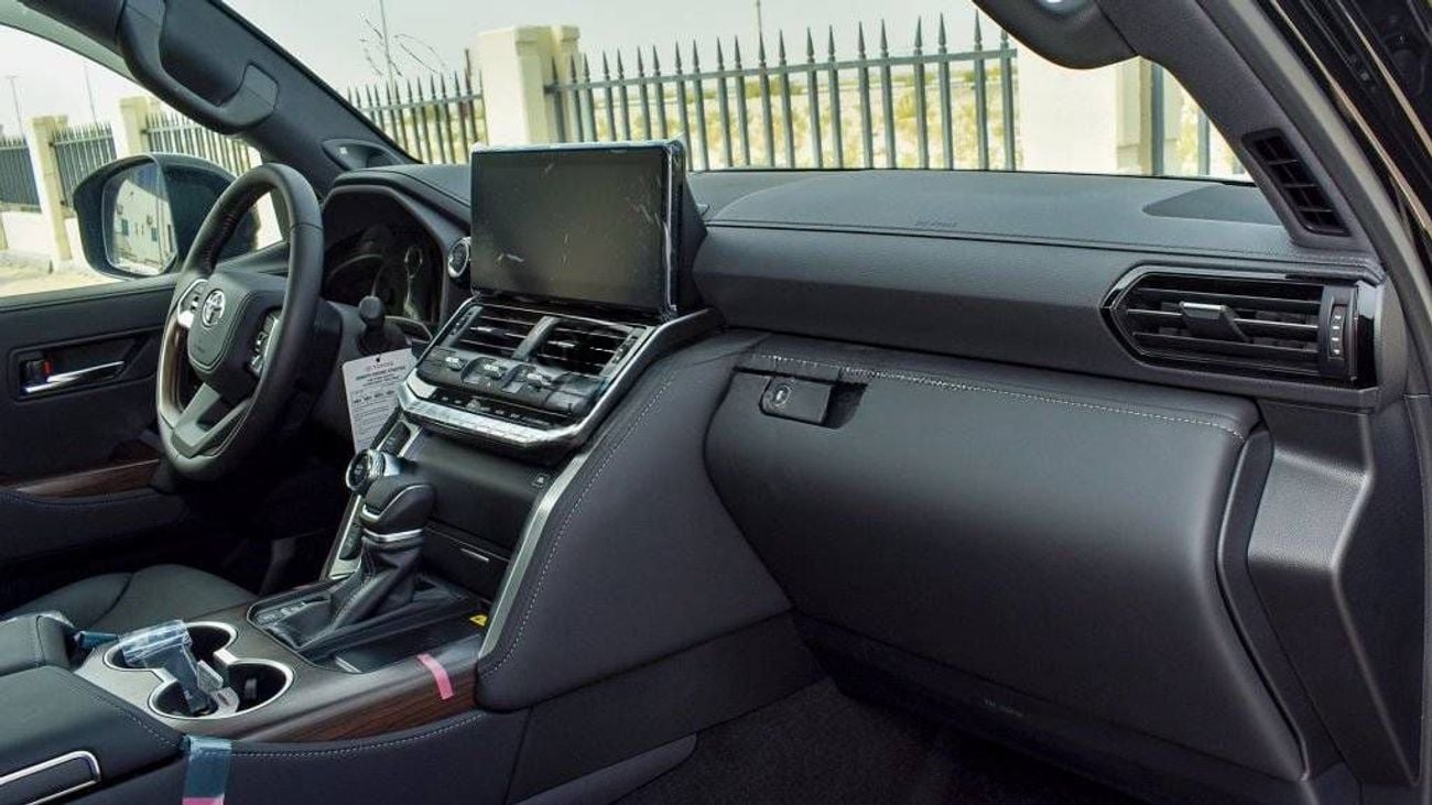 Toyota Land Cruiser GXR2 3.3L