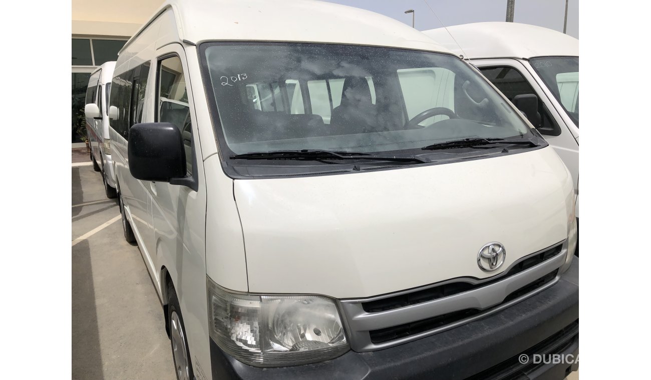Toyota Hiace Toyota Hiace Highroof 15 str bus,model:2013.Excellent Condition