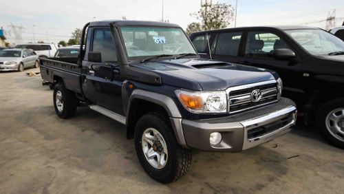 Toyota Land Cruiser Pick Up
