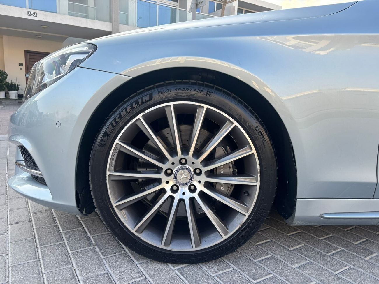 Mercedes-Benz S 500 AMG GCC EMC FULL SPEC