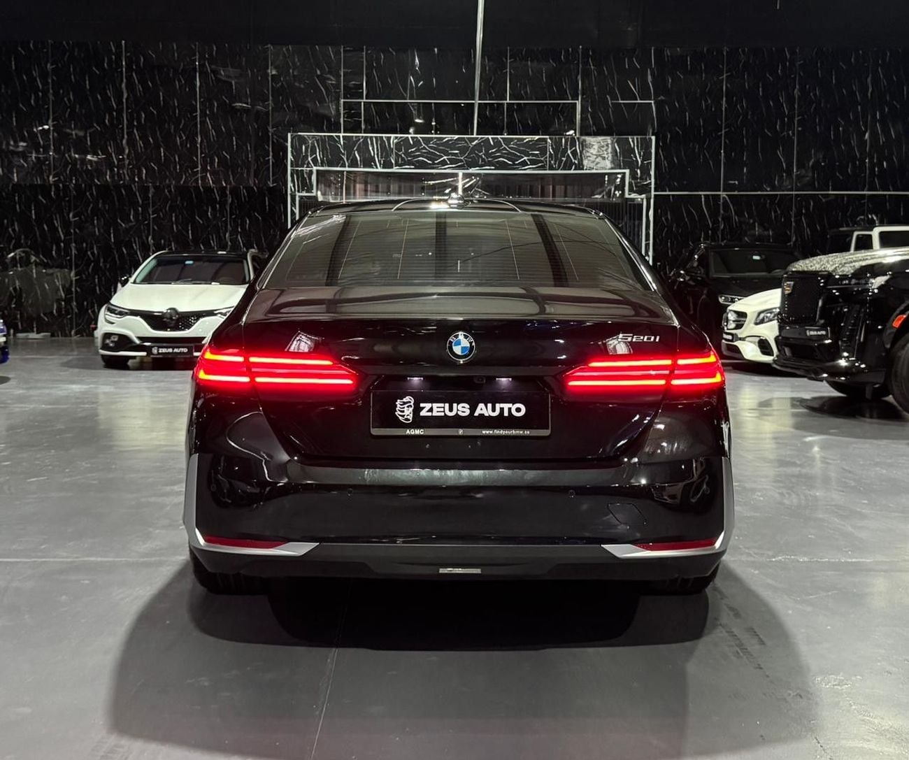 BMW 5 Series M SPORT, миниатюра 8