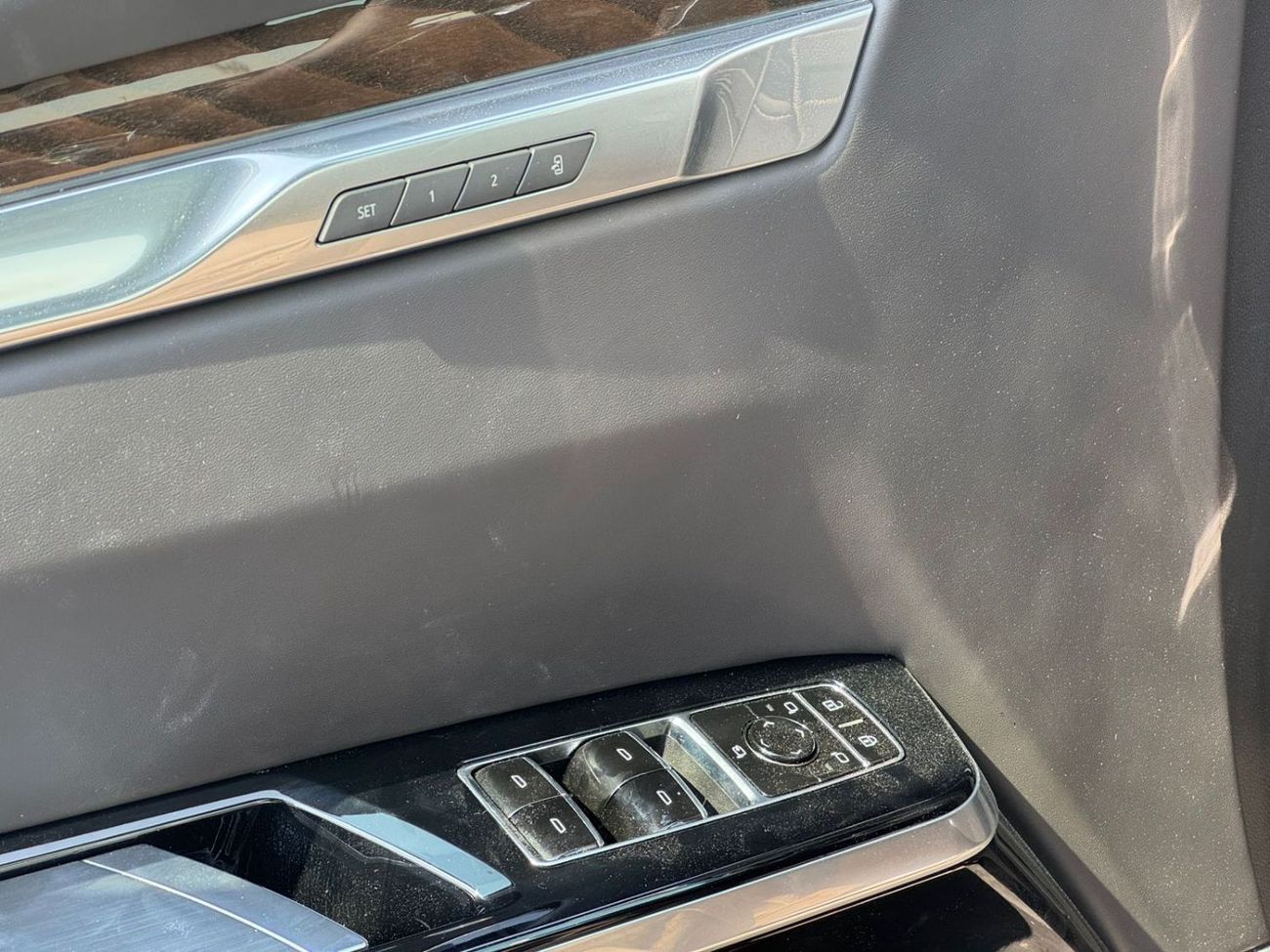 Cadillac Escalade 2025 Cadillac Escalade 6.2L V8 ESV Sport Platinum Executive Canadian Spec