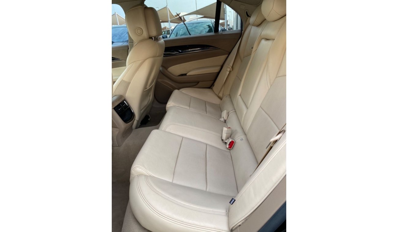 كاديلاك CTS Cadillac CTS V6 GCC 2014, full option in excellent condition