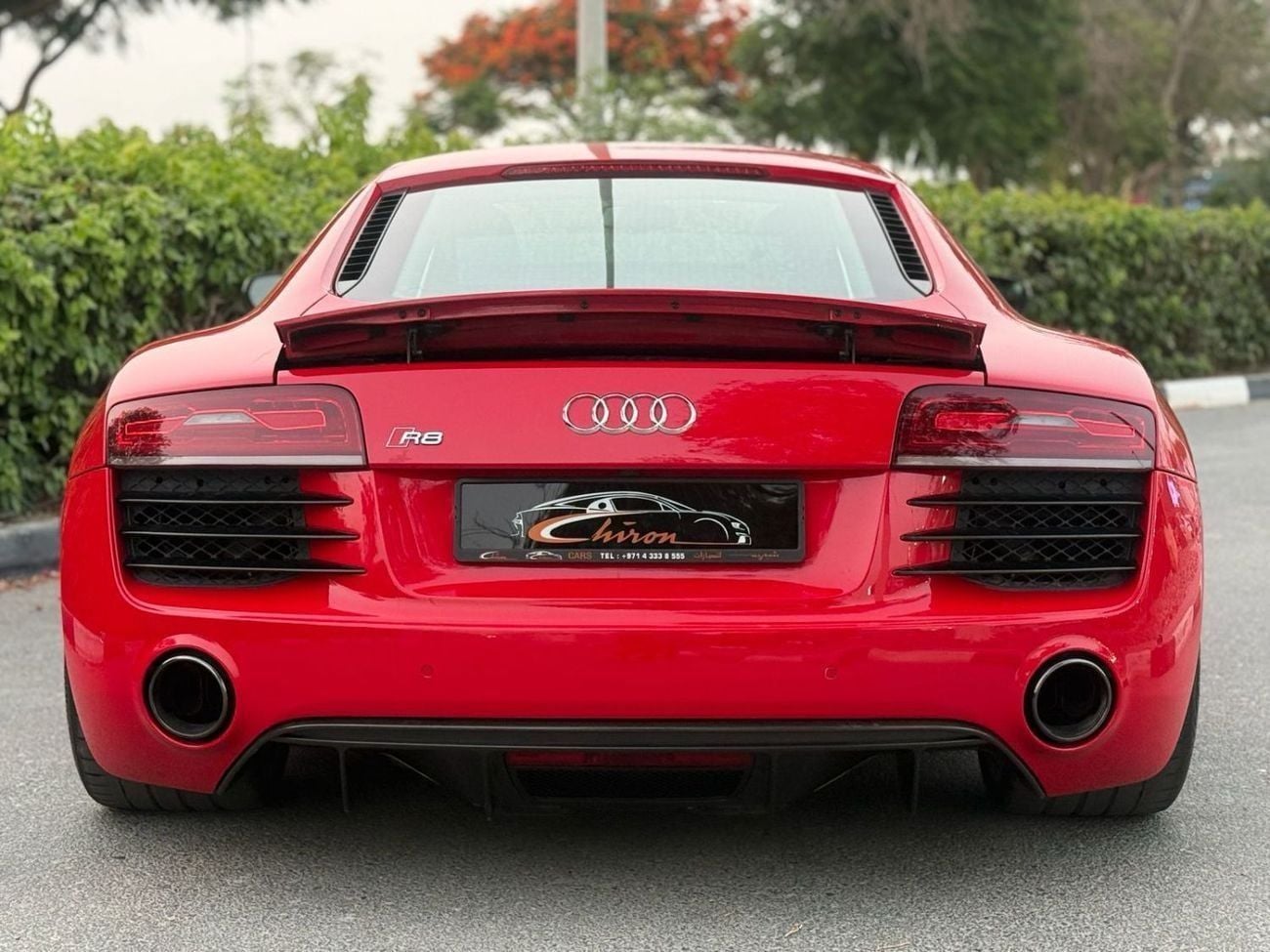 أودي R8 FSI Audi R8 V8 FSI 2015 GCC Specs - Pristine Condition Full Service History in perfect condition