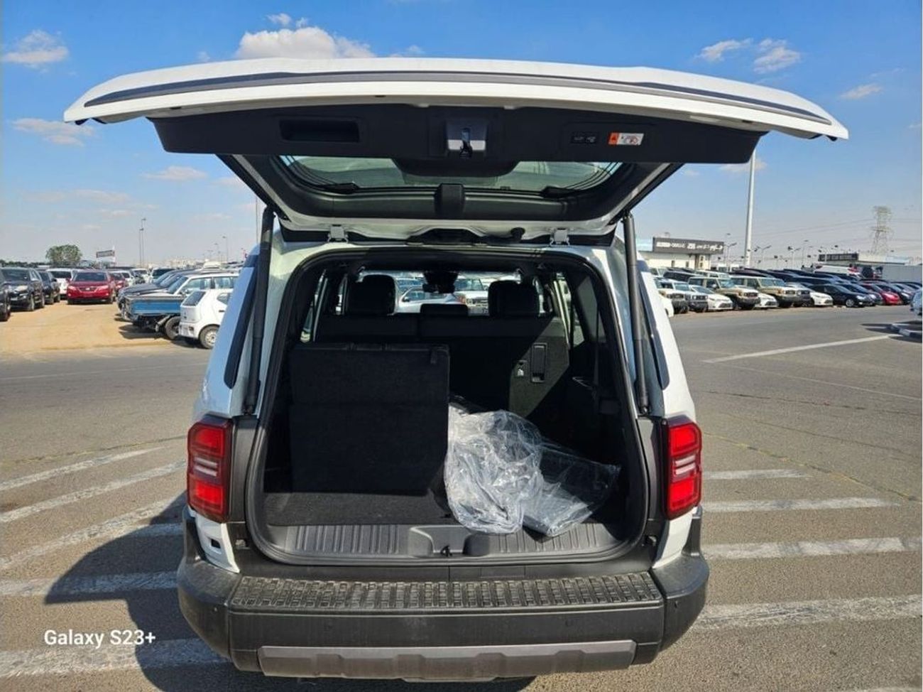 Toyota Prado TOYOTA PRADO LC250 2.4L PETROL WITHOUT SUNROOF