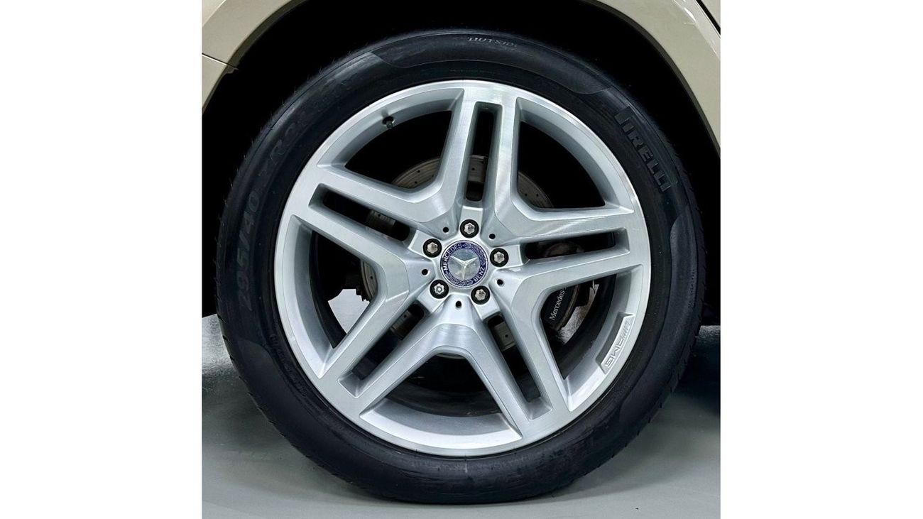 Mercedes-Benz GL 500 Std GCC .. Original Paint .. Top Range .. V8 .. Perfect Condition