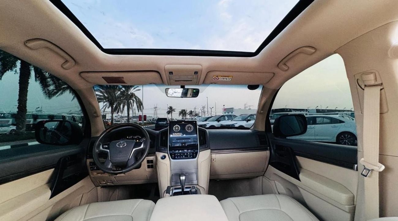 Toyota Land Cruiser GXR Toyota Land Cruiser 2019 grey color full options