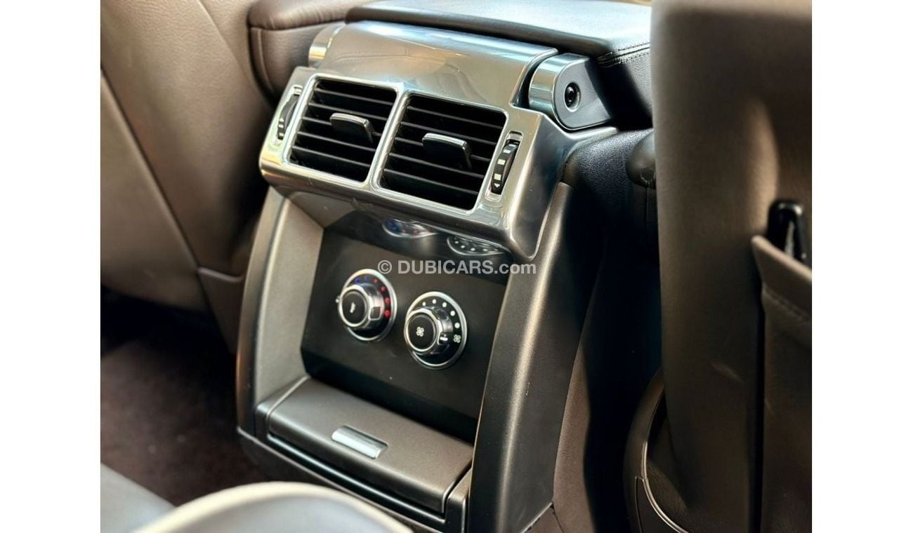 Land Rover Range Rover low mileage, ACCIDENT FREE, origenal paint.