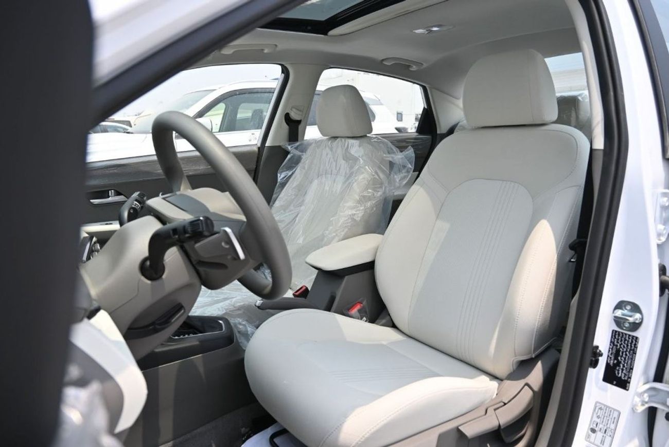 Hyundai Accent Hyundai Accent 1.5L Petrol, Model 2024, Color White