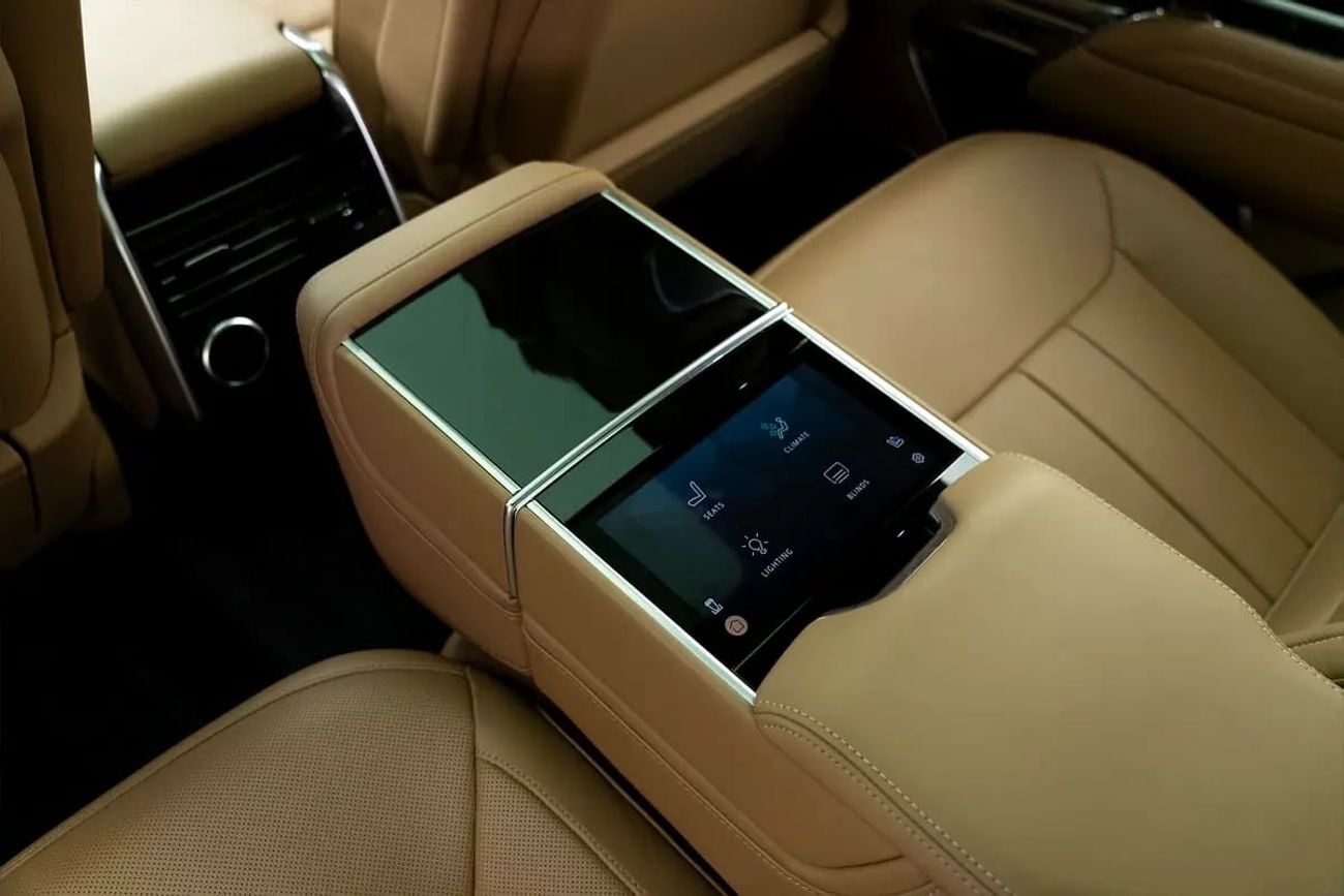 Land Rover Range Rover RANGE ROVER | VOGUE AUTOBIOGRAPHY P530 | GCC SPECS DEALER WARRANTY LWB Autobiography P530 4.4L