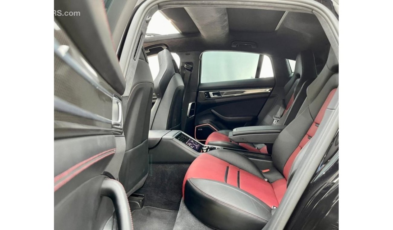 بورش باناميرا جي تي أس 2019 Porsche Panamera GTS Black Edition-Porsche Warranty-Full Service History-GCC.