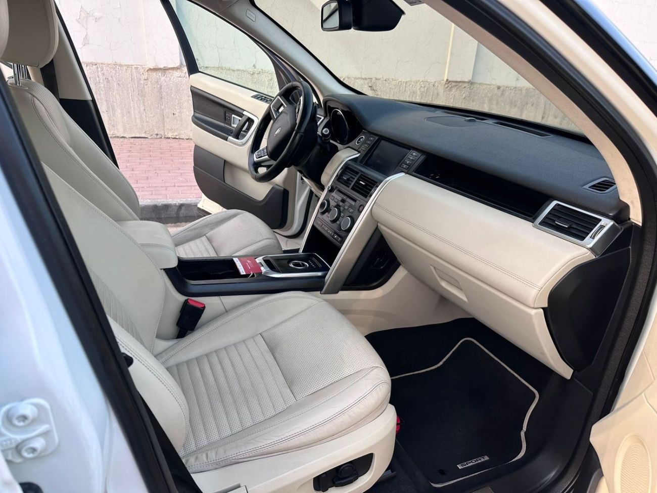 لاند روفر دسكفري