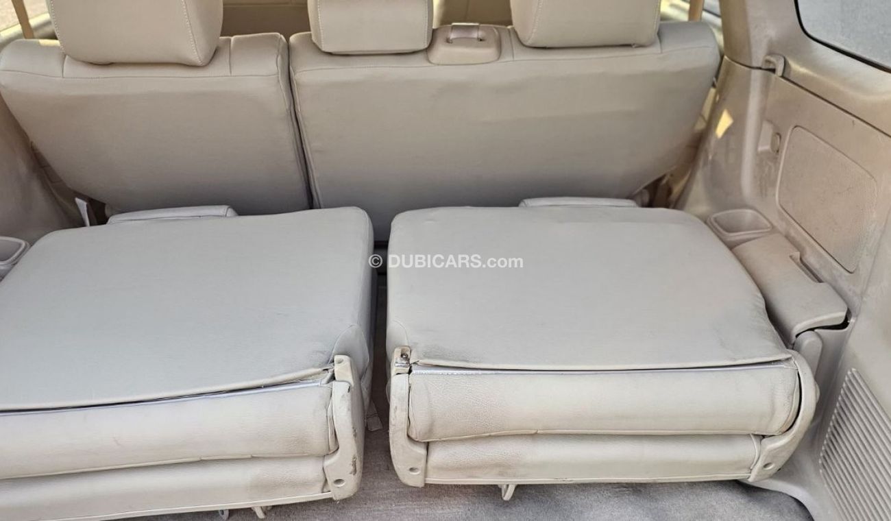 Toyota Prado PREMIUM LEATHER SEATS | RIGHT-HAND-DRIVE | HOOD MIRROR