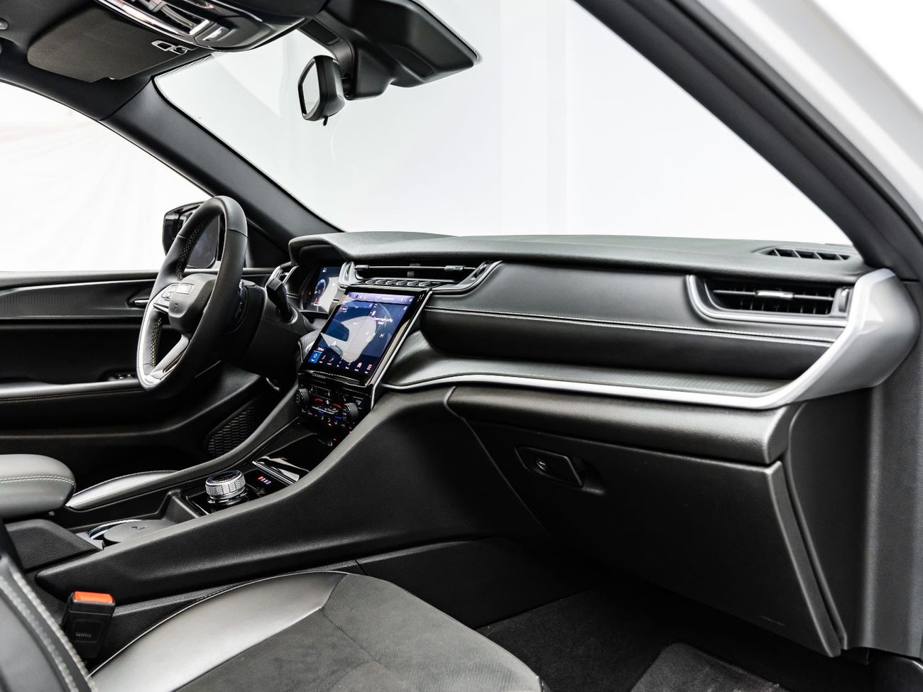 جيب جراند شيروكي Altitude 3.6L