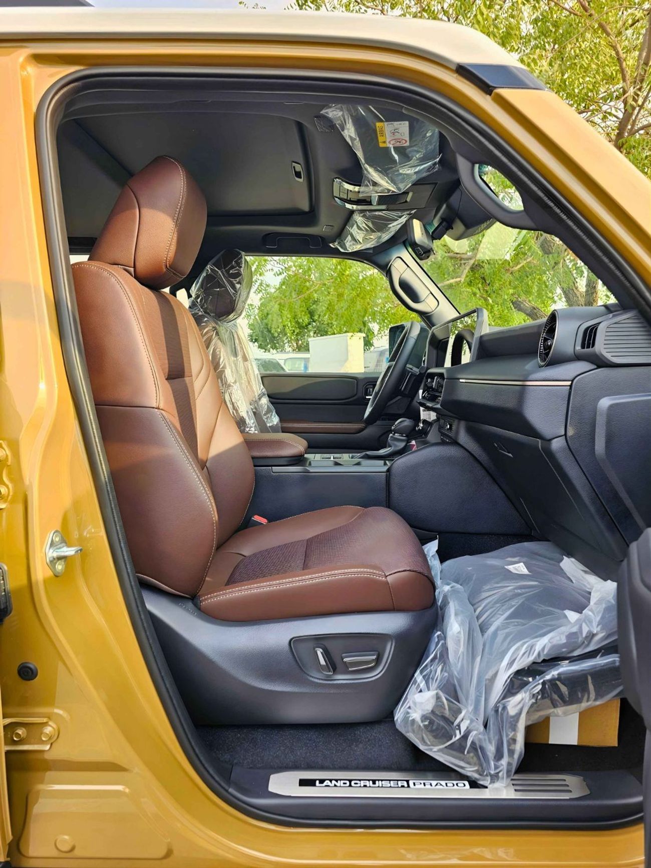 تويوتا برادو TURBO ADVENTURE DUAL TONE / 2.4L PETROL A/T V4 / HIGH OPTION WITH RADAR (CODE # PADV1T )