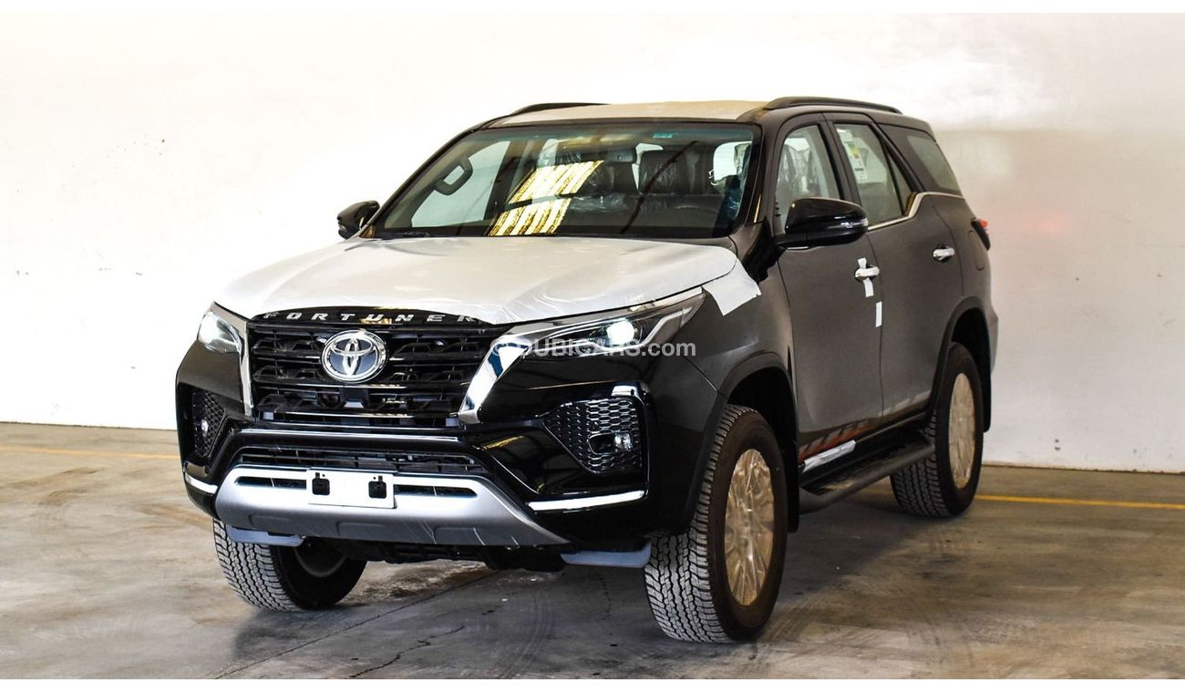 Toyota Fortuner 2023 Toyota Fortuner 4x4 4.0 High Option P AT | Climate Control + Cruise Control + Rear Cam + Diff L