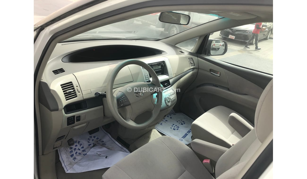 تويوتا بريفيا Toyota Previa model:2007. Excellent condition