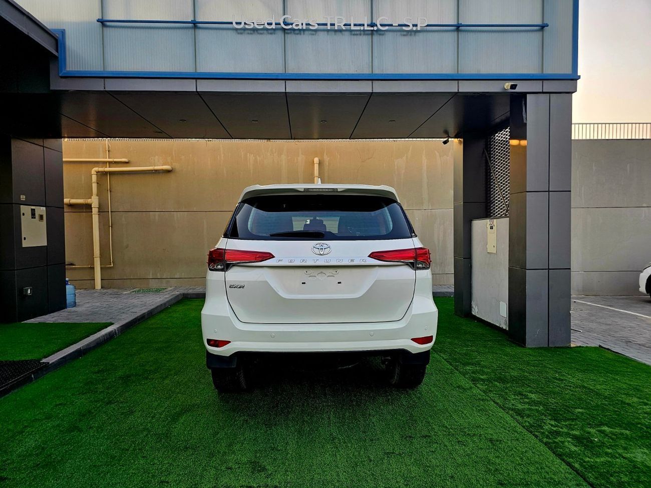 Toyota Fortuner EXR 2.7L (164 HP) EXR/ 4WD GCC 2.7L/ 3 KEYS/ SINGLE OWNER/ IMMACULATE CONDITION