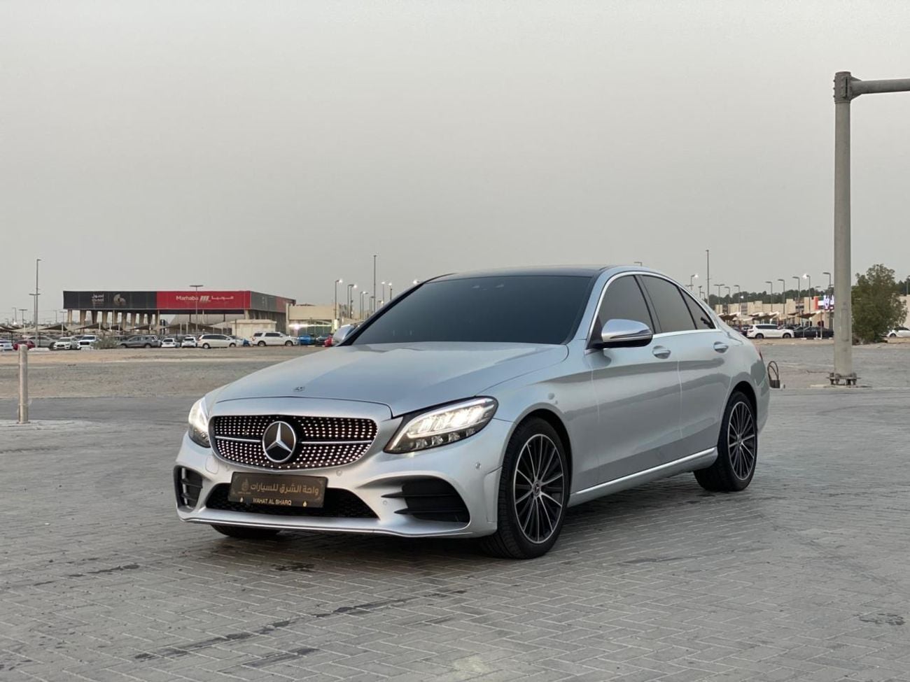 Mercedes Benz C300 STD (NON GCC) Premium 2.0L