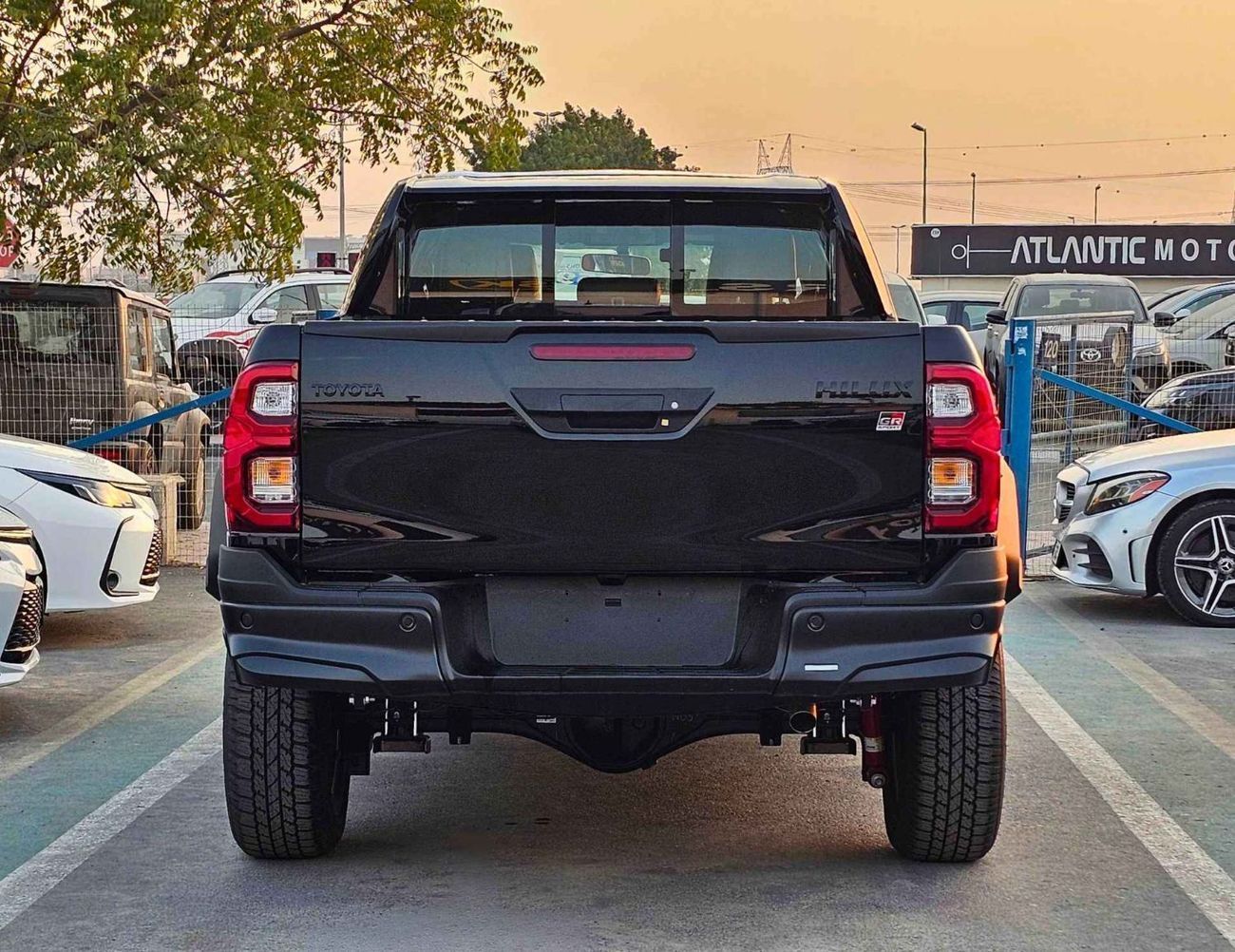 Toyota Hilux GR SPORT | 4.0L V6 PETROL | BLIND SPOT | OVER FNDER+WIDE BODY | 360 САМ | DIFF LOCK | CODE # H4GRY