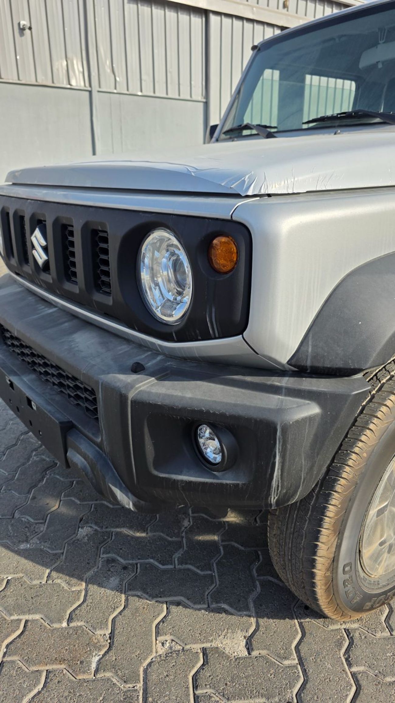 سوزوكي جيمني GLX 1.5L (3-Doors)