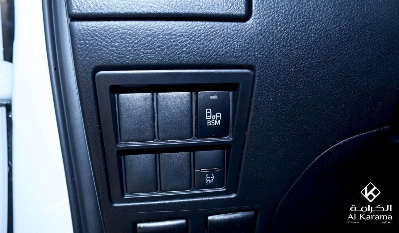 Toyota Hilux 2.7L | SR5 | GCC | | PUSH START | BSM | Bedliner |WOODEN INTERIOR |