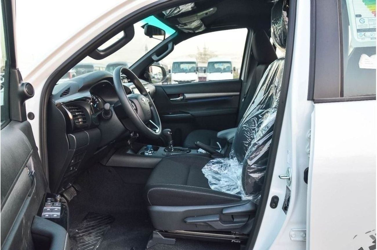 Toyota Hilux TOYOTA HILUX ADVENTURE 4.0L V6 AT 4WD PICKUP 2025