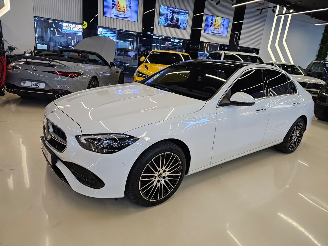 Mercedes-Benz C 200 Premium 2.0L 2024 C200 / 2.0L/ 4100KM Only /3 Years Full Warranty 100k KM