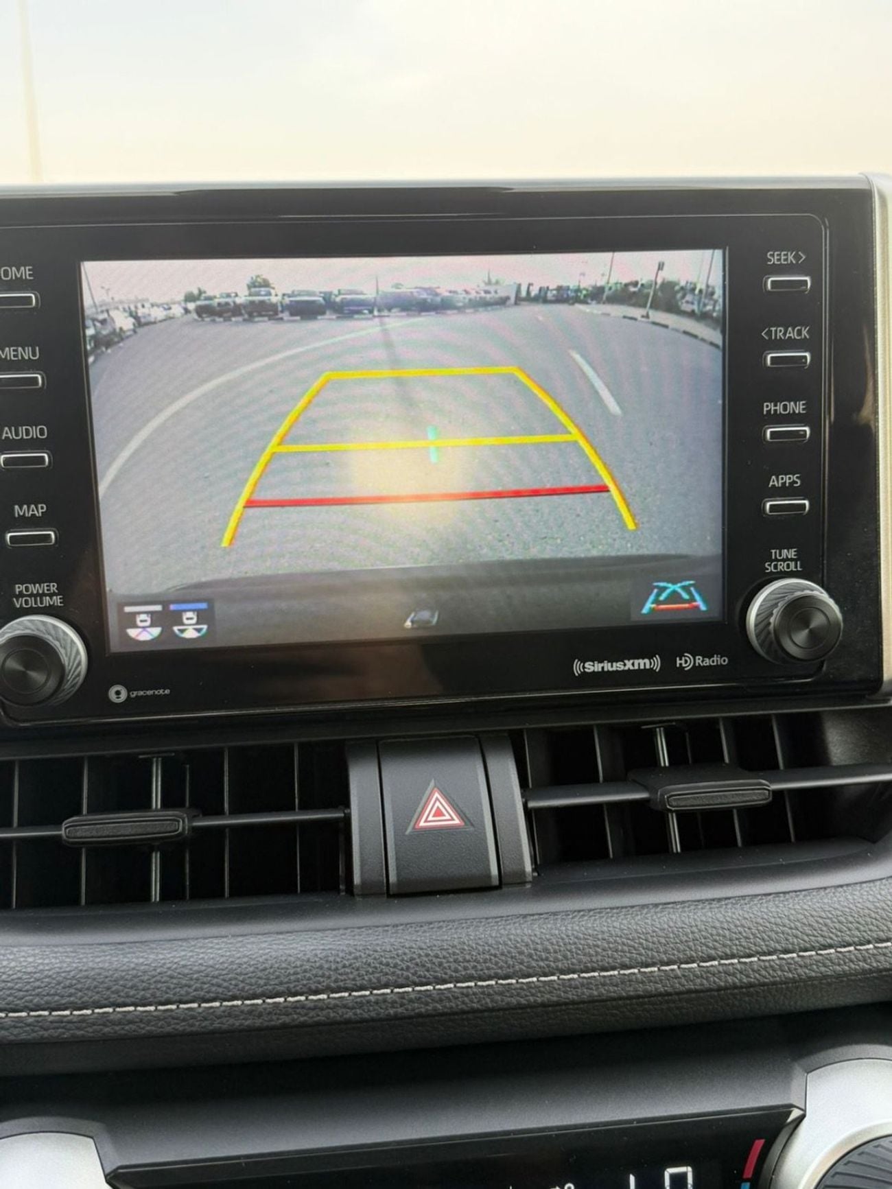 Toyota RAV4 2019 TOYOTA RAV4 XLE Full Option