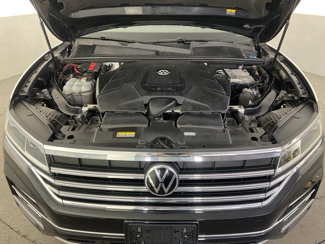 Volkswagen Touareg Highline | National Day Celebration | Guaranteed Warranty | 0 Down Payment