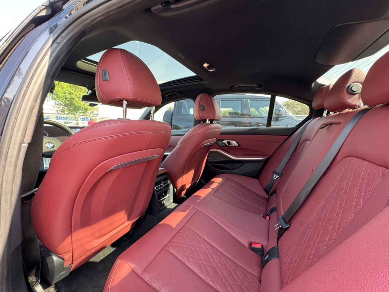 بي أم دبليو 325i