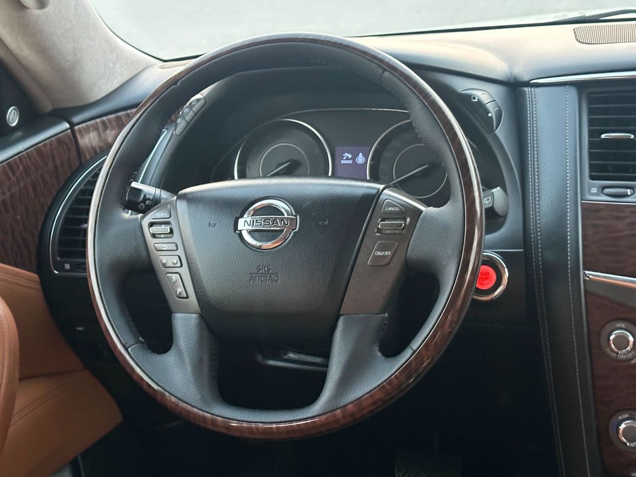 نيسان باترول LE TITANIUM