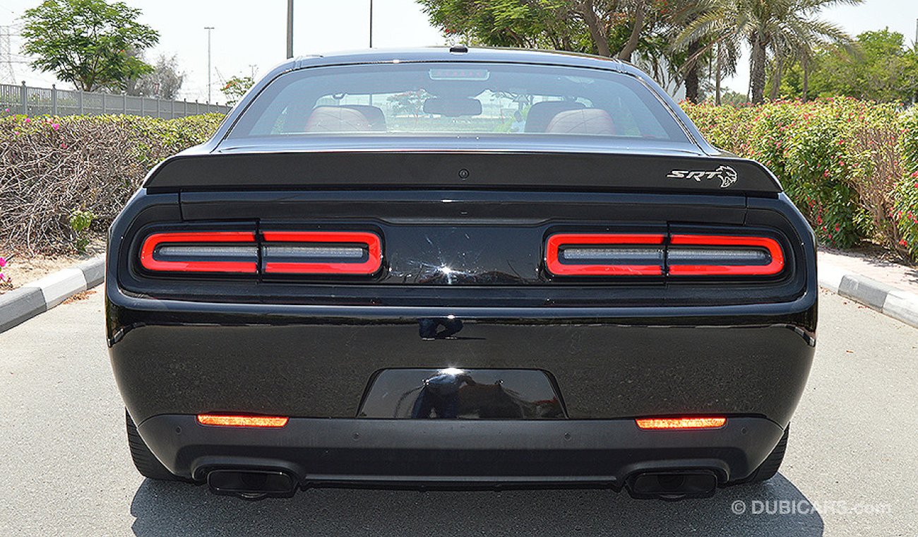 Dodge Challenger Hellcat WIDEBODY, 6.2L V8, 707hp, GCC with Warranty until 2021 # NEW TIRES (RAMADAN OFFER)