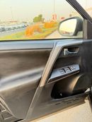 تويوتا راف ٤ XLE 2.5L