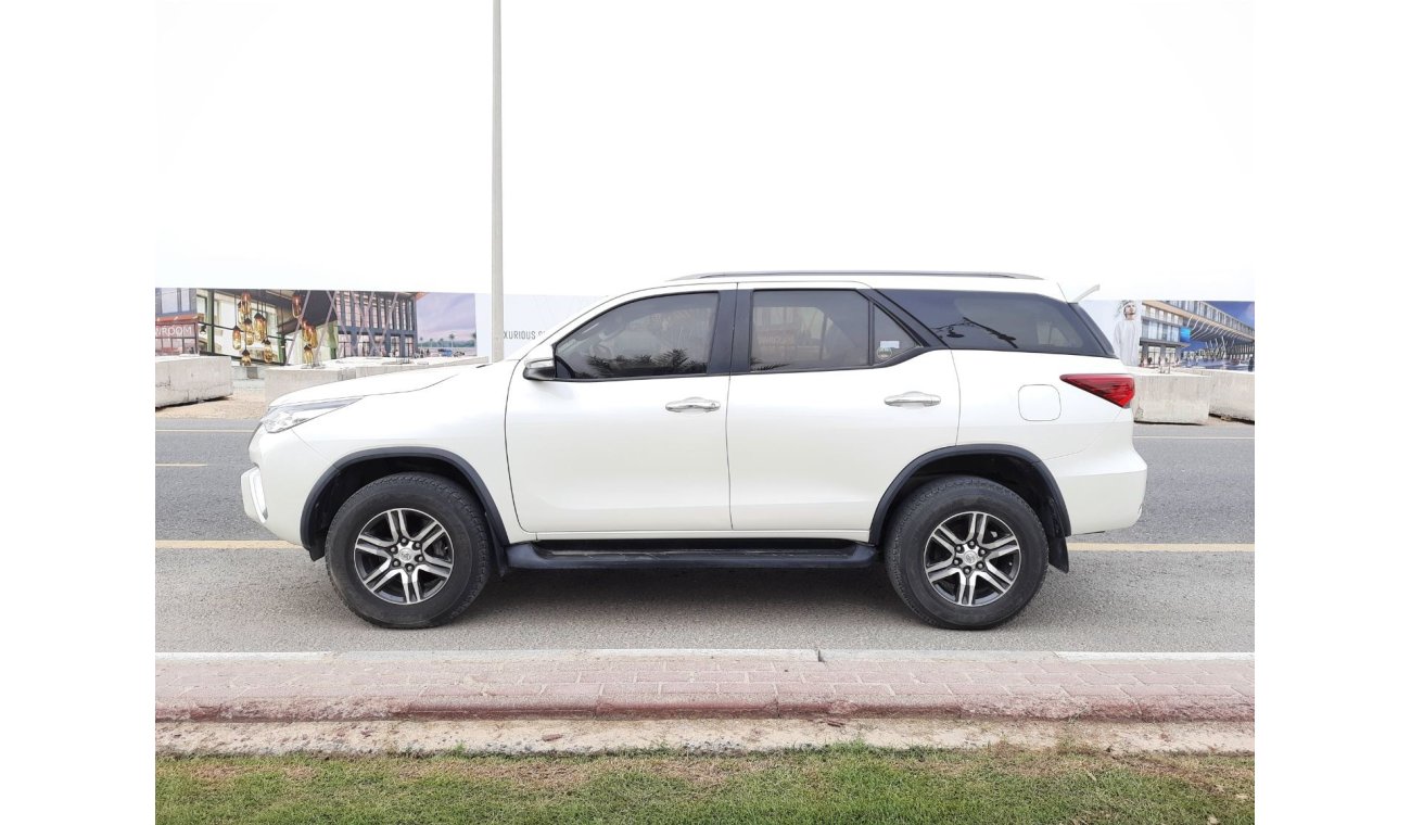 Toyota Fortuner Toyota Fortuner 2017 GCC V4 Free accident for sael