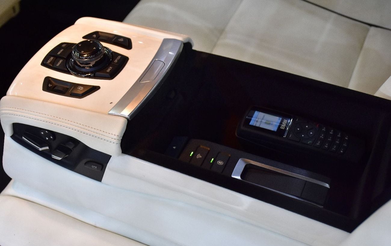 BMW 750Li INDIVIDUAL EXCELLENT DEAL for our BMW 750Li - ALPINA KIT ( 2014 Model ) in Blue Color GCC Specs