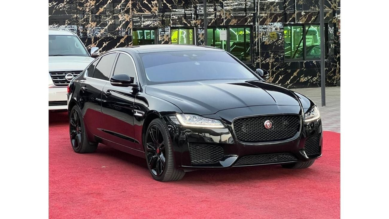 Jaguar XF R-Sport Jaguar XF 25T 4 cylinder turbo model : 2019 Price: 82,000 dirhams MILEAGE : 50,000 km/m Kore